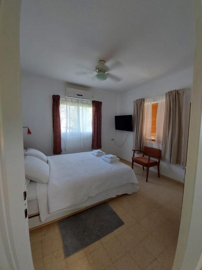 Maple'S Place - אירוח מייפל Rosh Pinna Esterno foto
